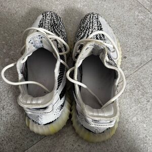 Used but like new! Some couple stains but no to noticeable!